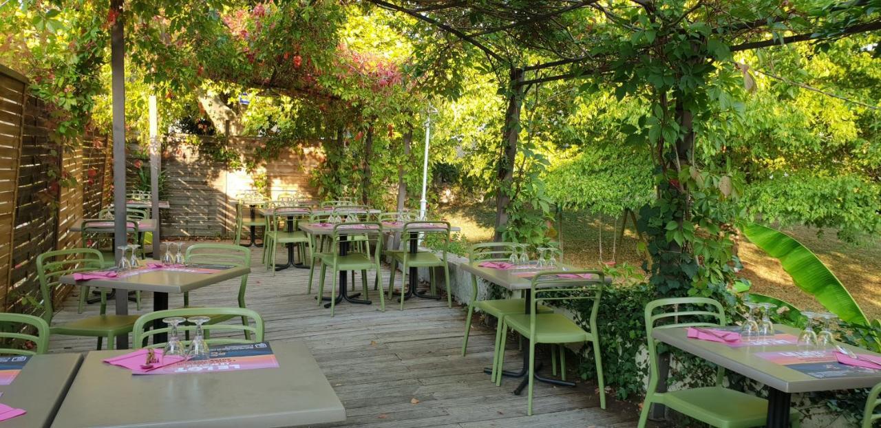 Hotel La Barguelonne Montcuq Екстер'єр фото