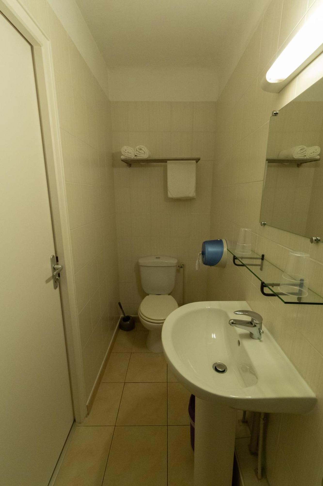 Hotel La Barguelonne Montcuq Екстер'єр фото