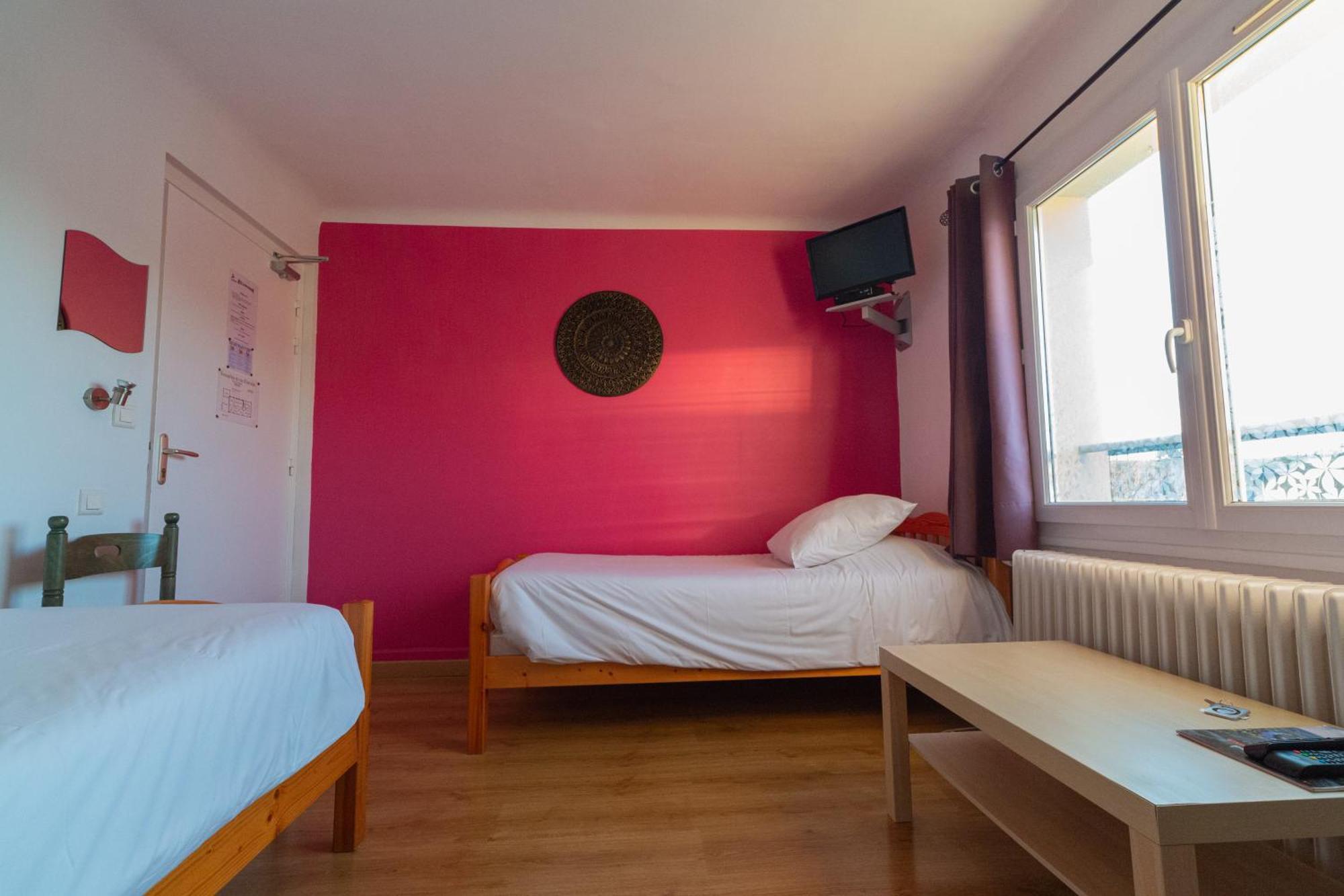 Hotel La Barguelonne Montcuq Екстер'єр фото