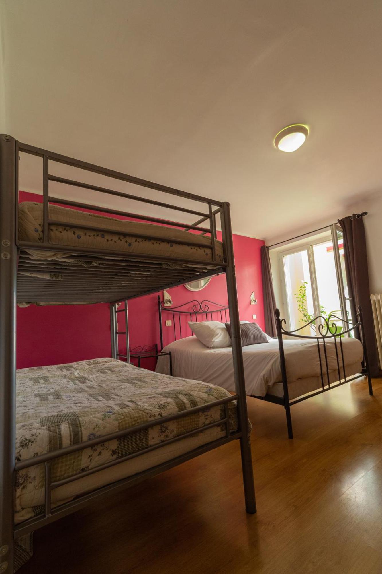 Hotel La Barguelonne Montcuq Екстер'єр фото