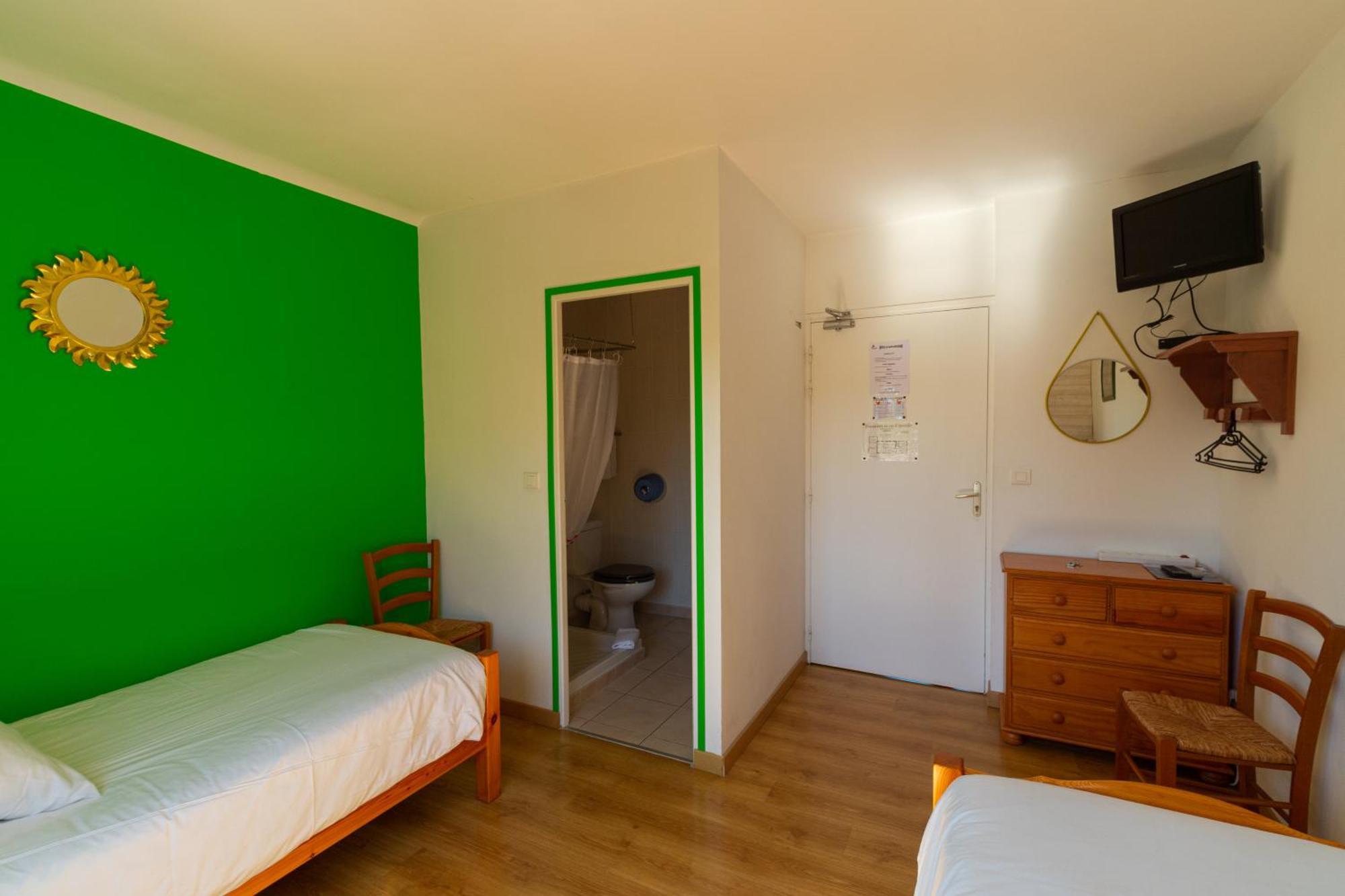 Hotel La Barguelonne Montcuq Екстер'єр фото
